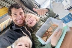 koekjes, niet 1tje maar de hele bak kregen we.